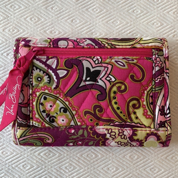 Vera Bradley Wallet - Picture 3 of 15